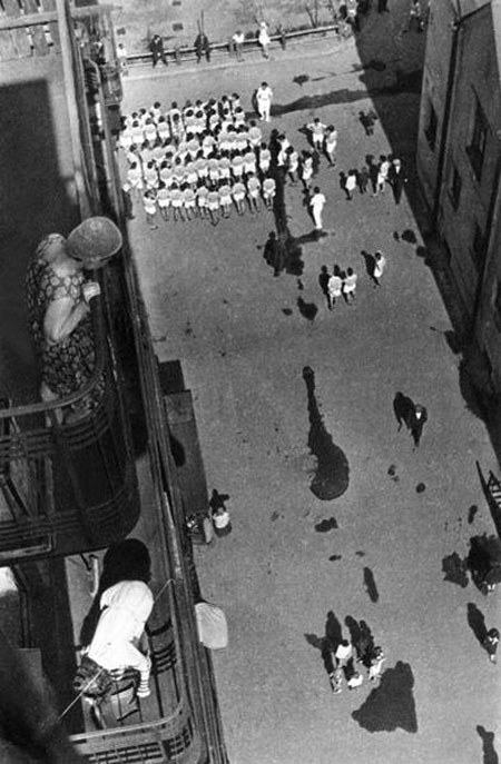 Rod_enko----Okupljanje-za-demonstracije-(1928.god)